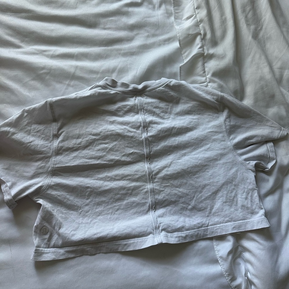 Lululemon White Cropped T-Shirt